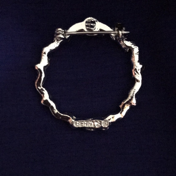 Pretty Vintage Silvertone GERRY'S Clear Rhinestone Round Wreath Brooch Pin - Picture 4 of 9